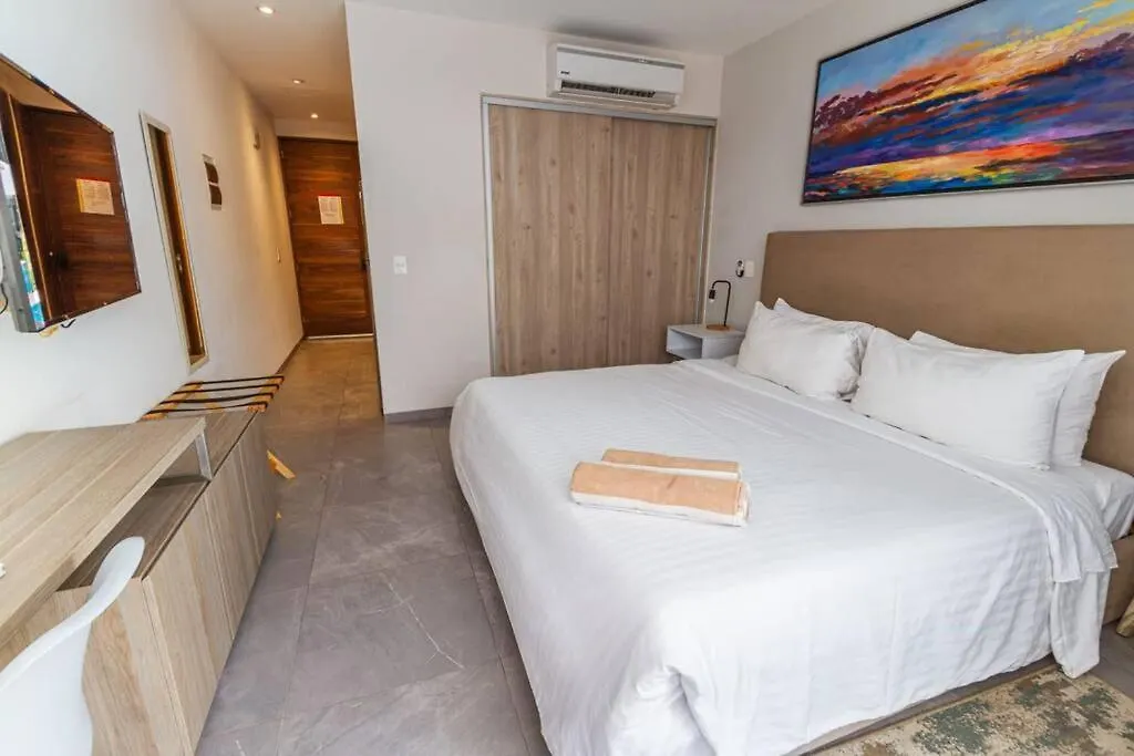 Luxury Studio Swim-Up Playa del Carmen Apartment