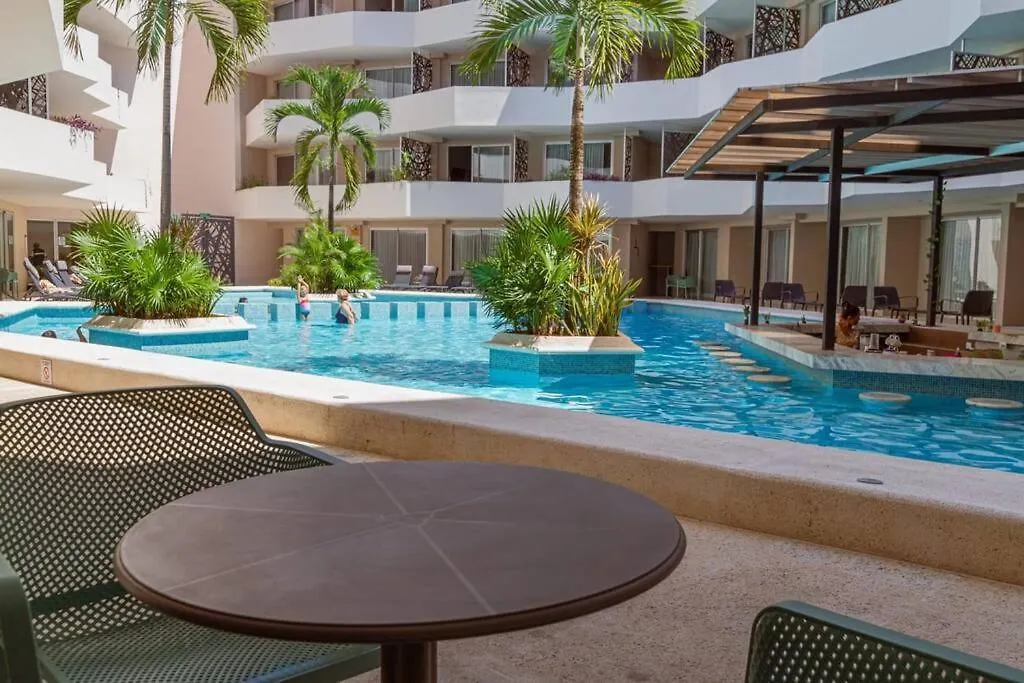 Luxury Studio Swim-Up Playa del Carmen Apartment
